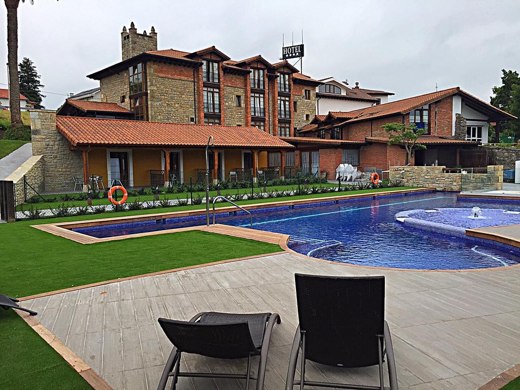 Hotel Marfrei Hinojedo Exterior foto